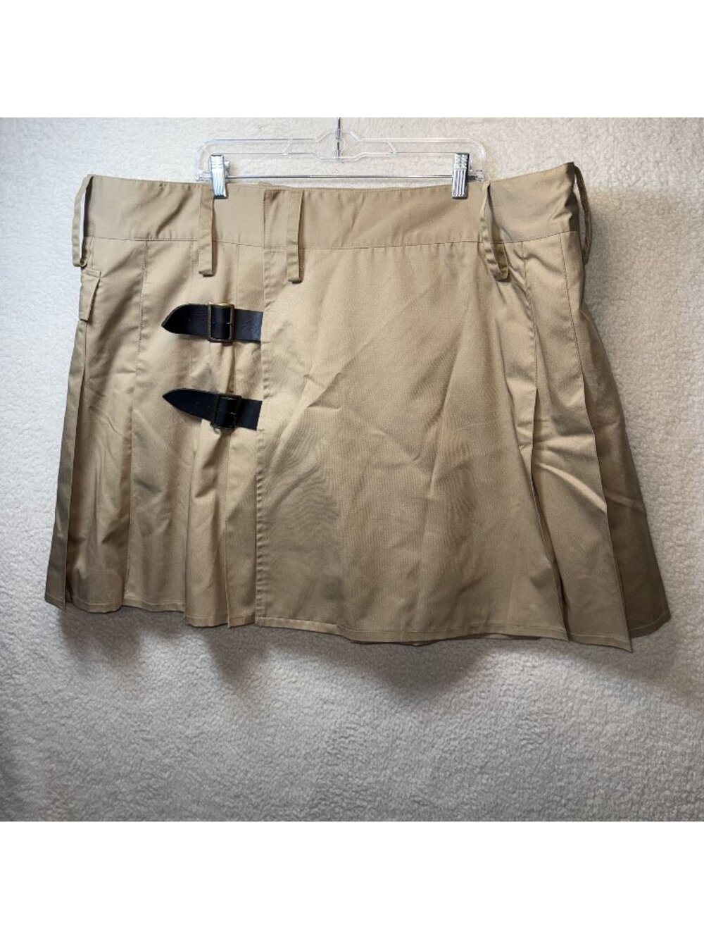 Khaki Utility Kilt With Black Straps Size 50 Kommando Kilts
